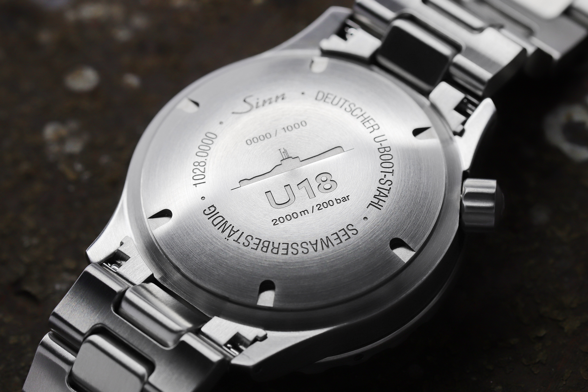 Sinn U18 case back